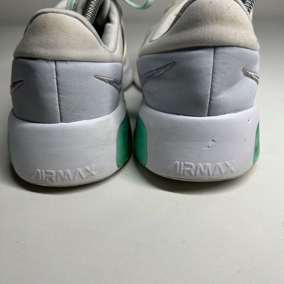 Size 9,5 Nike Air Max Bella TR 4 White Green Glow 2021 - Picture 9 of 14